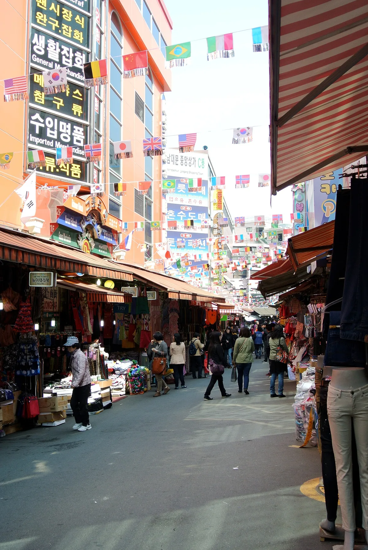 An alley of stalls inside Namdaemun Market, Seoul, South Korea